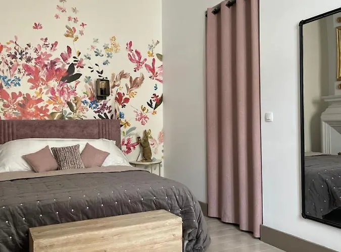 Apartment- Historic Centre * La Rochelle (Charente-Maritime)