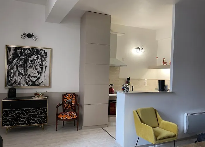 Apartment- Historic Centre *